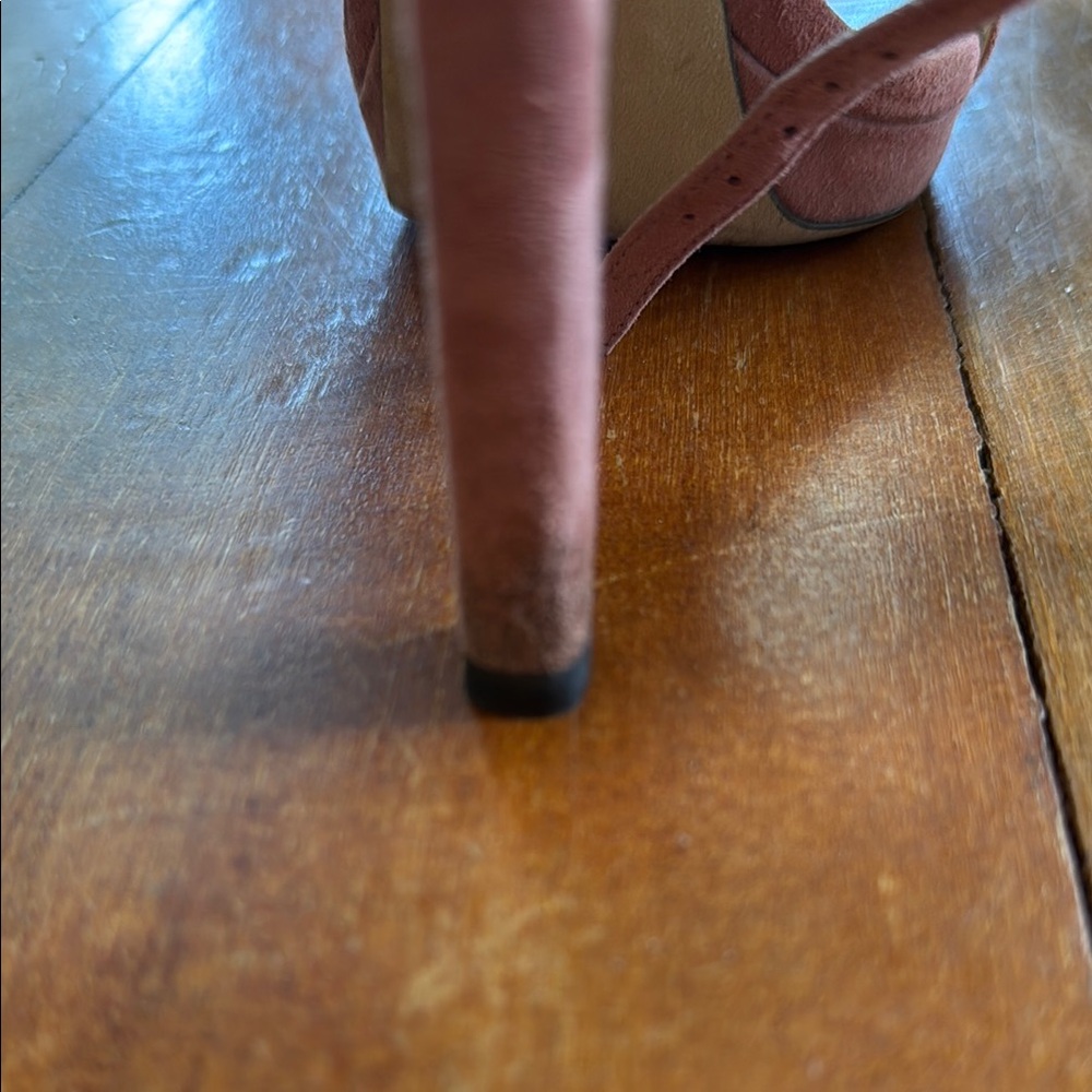 Jimmy Choo Pink Heels with Suede Finish - Picture 4 of 4